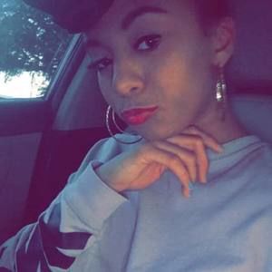 Meet your Posher, Lacey